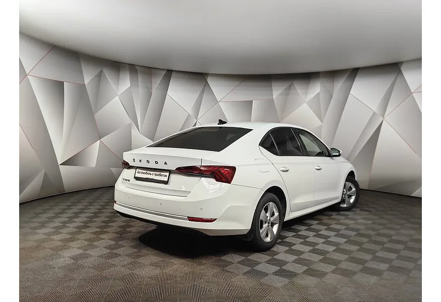 Skoda Octavia 1.4 AT FWD (150 л.с.) Style Plus Белый в АВИЛОН. Слайд №2