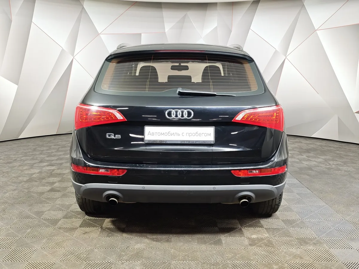 Audi Q5 2.0 TFSI tiptronic quattro (211 л.с.) Черный в АВИЛОН. Слайд №8