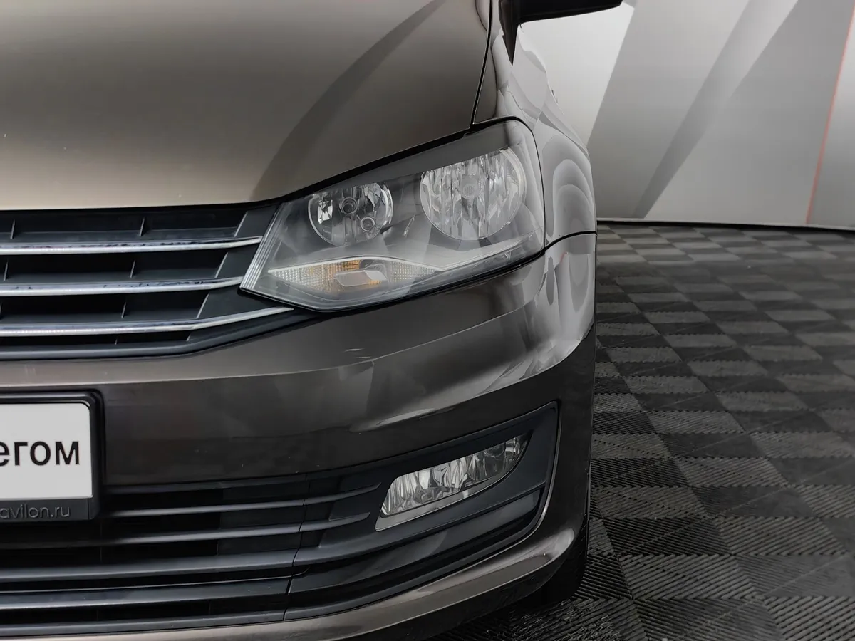 Volkswagen Polo 1.6 MPI AT (110 л.с.) Comfortline Коричневый в АВИЛОН. Слайд №10