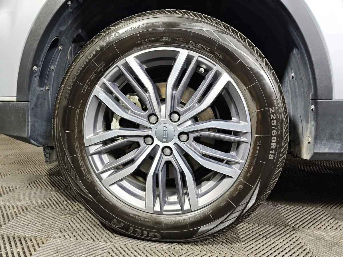 Geely Atlas Pro 1.5T 7DCT AWD (177 л.с.) Luxury Серый в АВИЛОН. Слайд №9