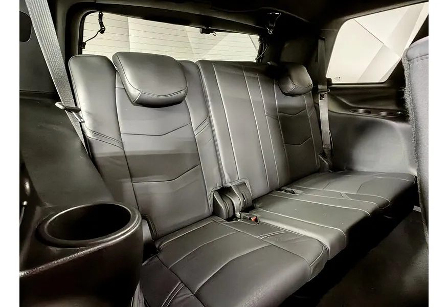 Cadillac Escalade 6.2 V8 AT AWD (420 л.с.) Sport Platinum Черный в АВИЛОН. Слайд №27