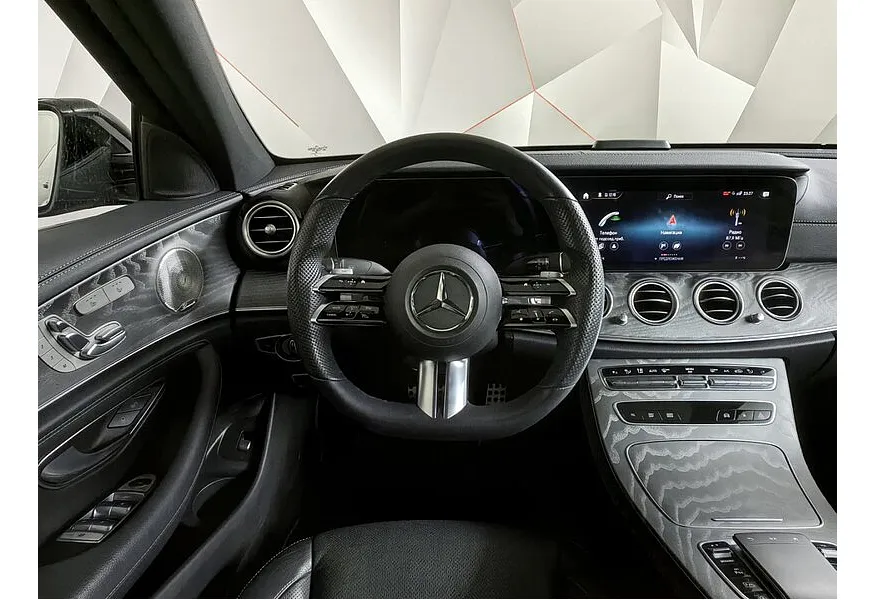 Mercedes-Benz E-Класс E 350 4MATIC 9G-TRONIC (299 л.с.) Черный в АВИЛОН. Слайд №20
