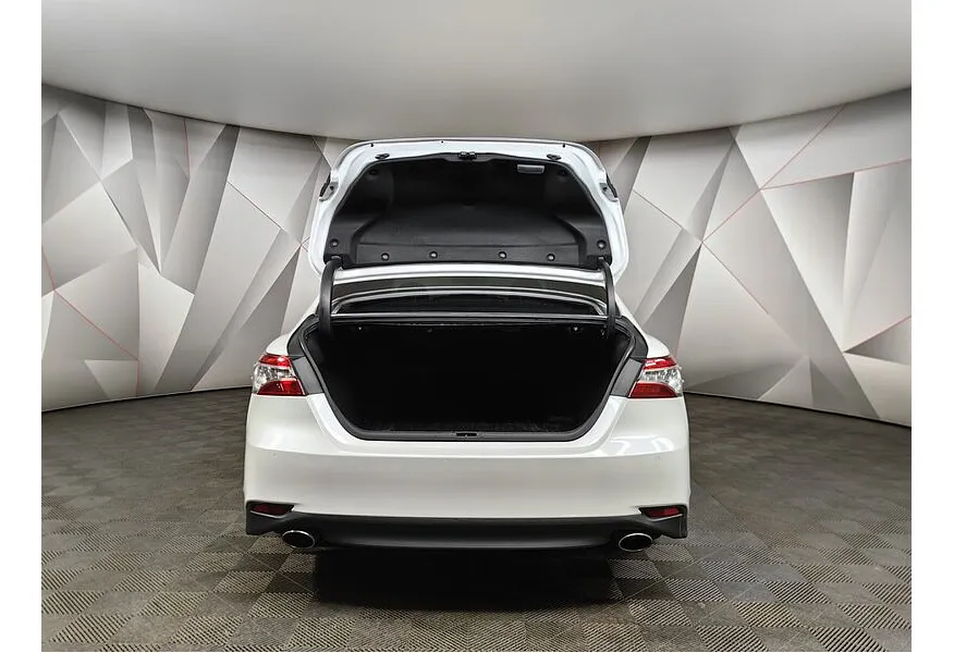 Toyota Camry 2.5 AT (181 л.с.) Классик Белый в АВИЛОН. Слайд №12