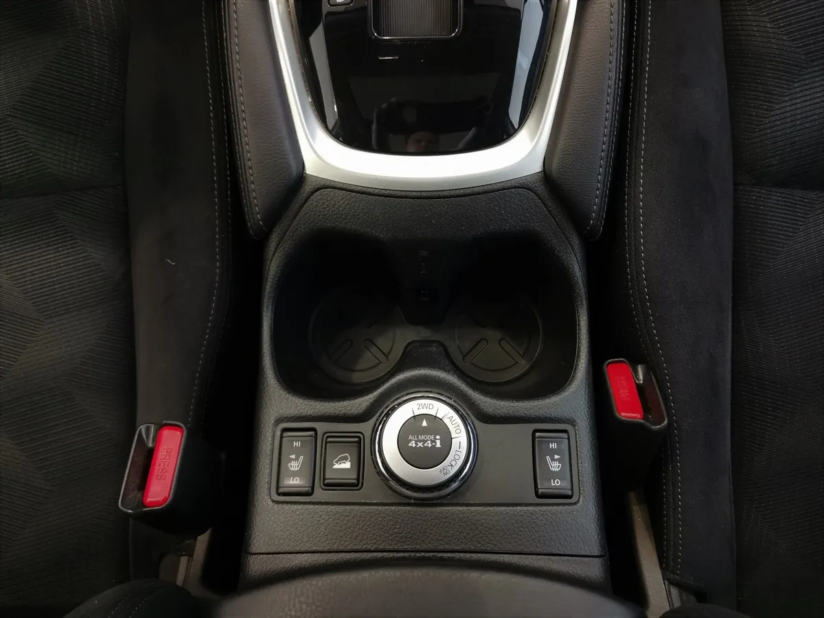 Nissan X-Trail 2.5 CVT AWD (171 л.с.) Черный в АВИЛОН. Слайд №19