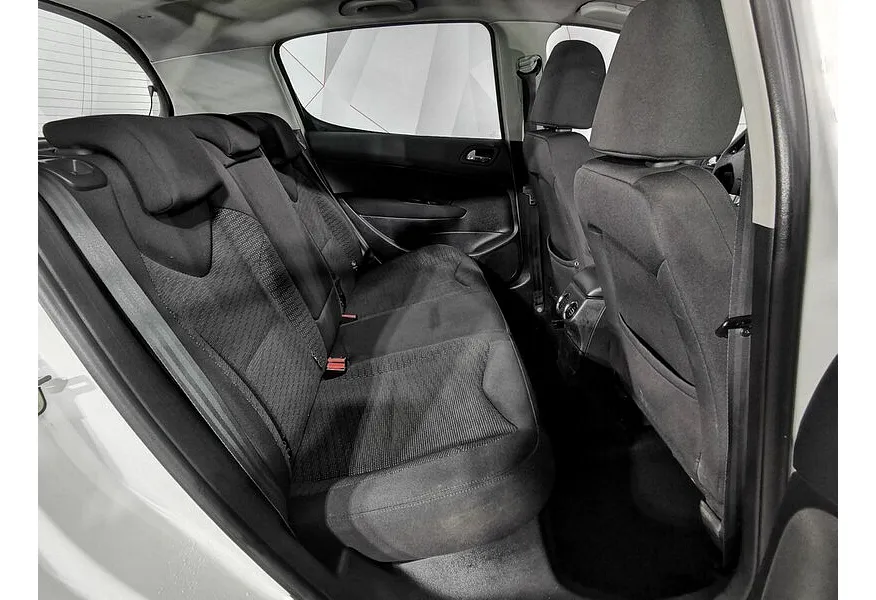 Peugeot 308 1.6 VTi AT (120 л.с.) Белый в АВИЛОН. Слайд №17