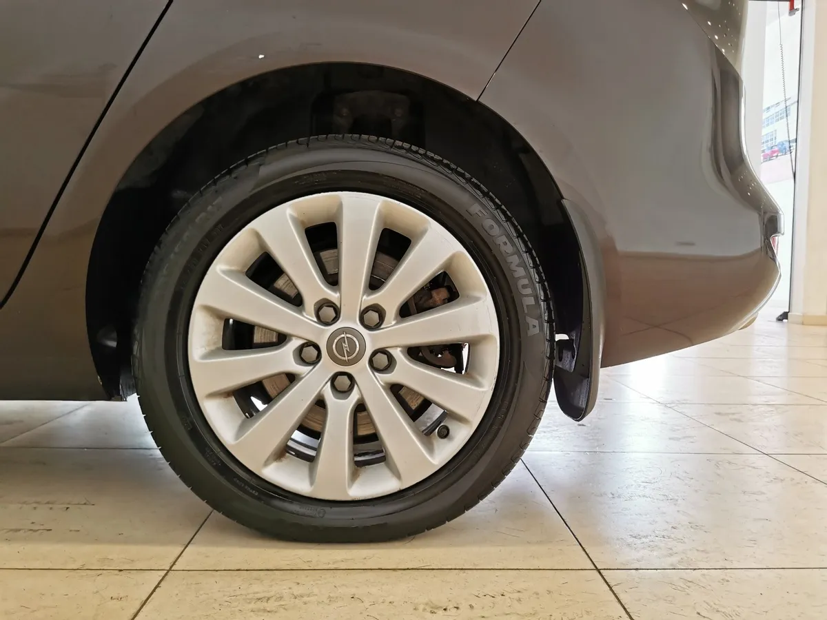 Opel Zafira 2.0 CDTI AT (165 л.с.) Коричневый в АВИЛОН. Слайд №9