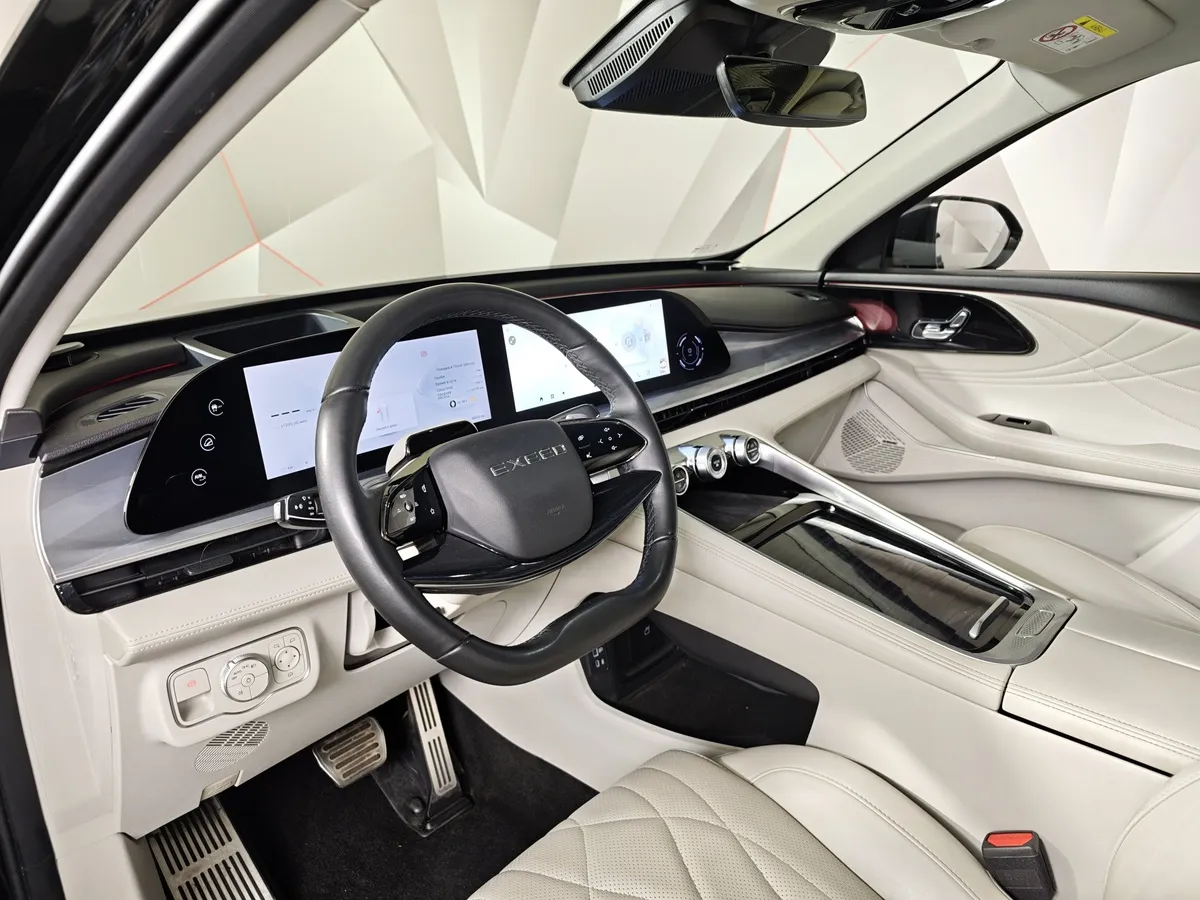 EXEED RX 2.0T DCT 4WD (249 л.с.) Flagship Черный в АВИЛОН. Слайд №16