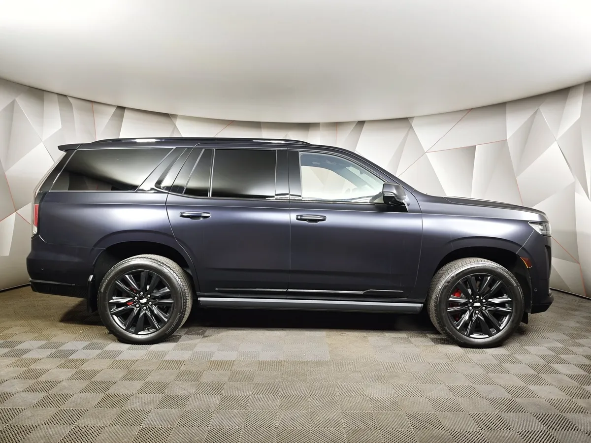 Cadillac Escalade 6.2 AT AWD (420 л.с.) Sport Синий в АВИЛОН. Слайд №6