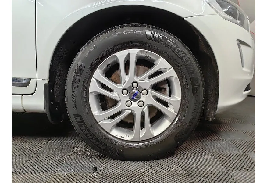 Volvo XC60 2.4 D4 Geartronic AWD (190 л.с.) Белый в АВИЛОН. Слайд №9