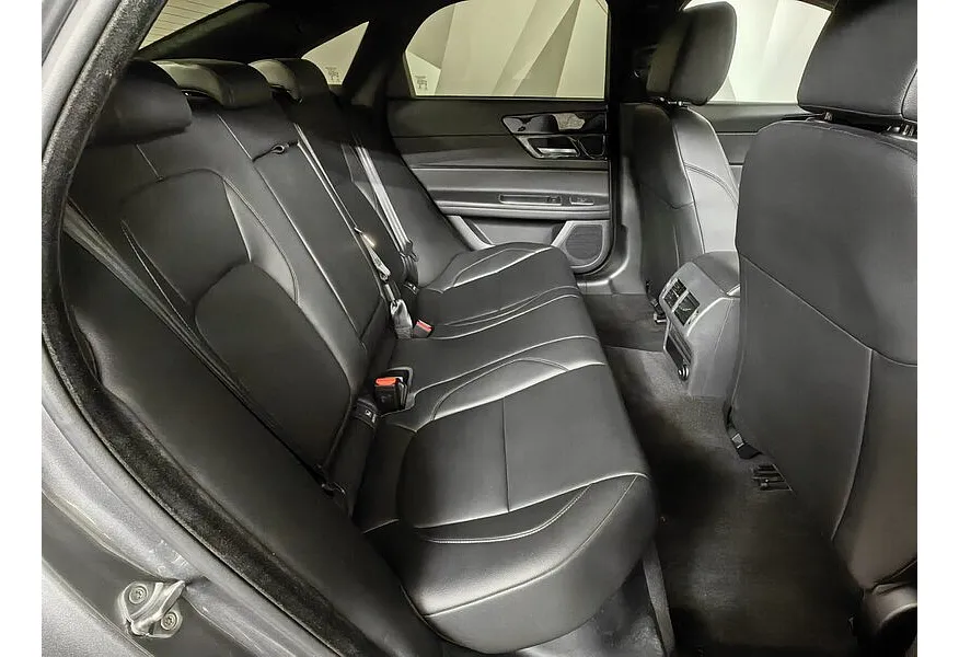 АВИЛОН - Jaguar XF 2.0 D AT (180 л.с.) Pure Серый - slide 7
