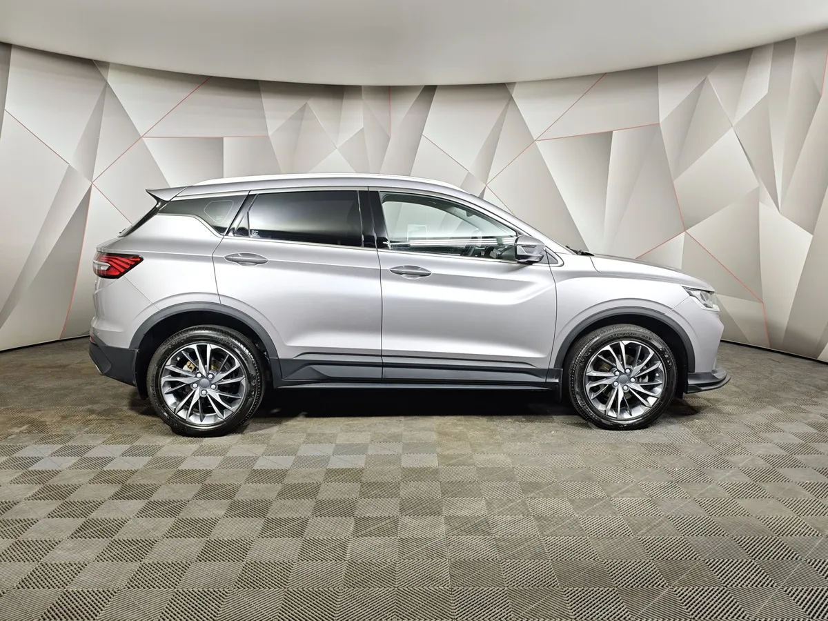 Belgee X50 1.5T 7DCT 2WD (150 л.с.) Style Серебристый в АВИЛОН. Слайд №4