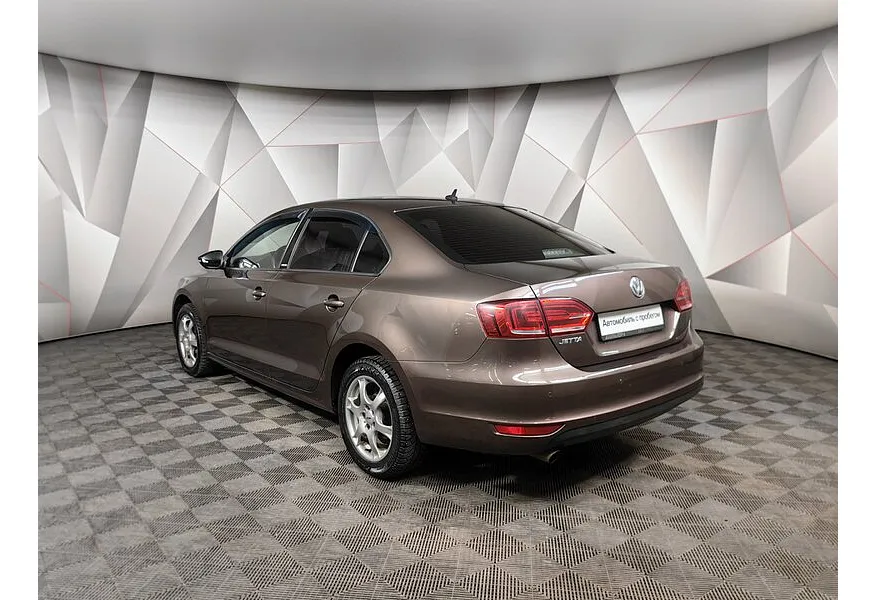 Volkswagen Jetta 1.6 MPI MT (105 л.с.) Comfortline Коричневый в АВИЛОН. Слайд №4 Volkswagen Jetta 1.6 MPI MT (105 л.с.) Comfortline Коричневый в АВИЛОН. Слайд №4