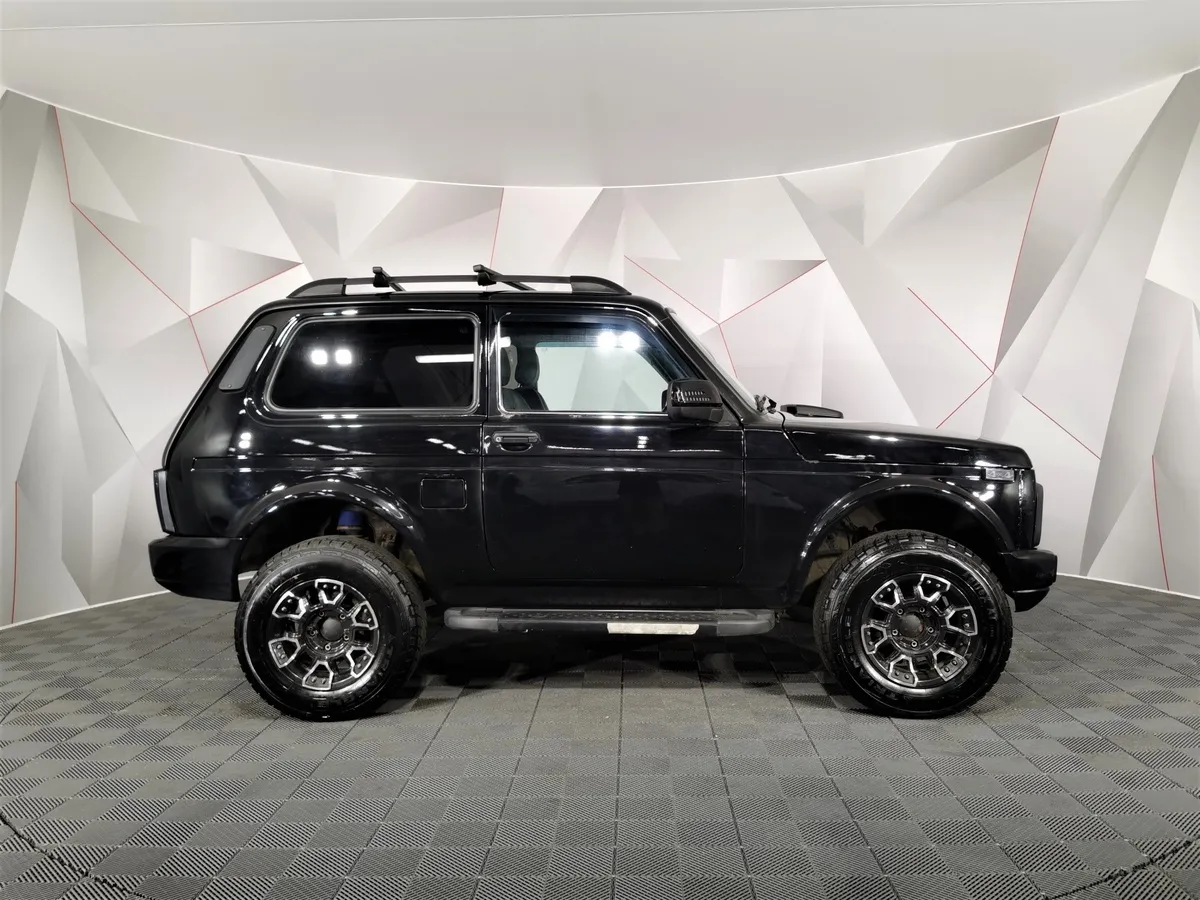 ВАЗ (Lada) 4x4 1.7 MT 8 кл. (Евро-4) (83 л.с.) Черный в АВИЛОН. Слайд №6