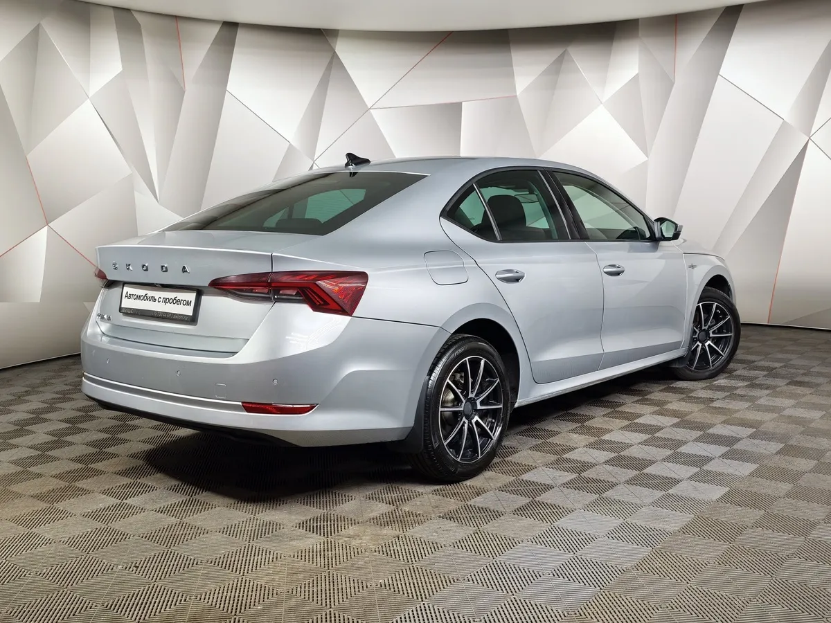 Skoda Octavia 1.4 AT FWD (150 л.с.) Серый в АВИЛОН. Слайд №2