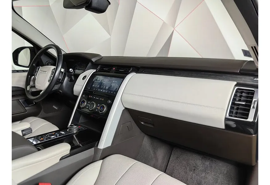 Land Rover Discovery 2.0 SD4 AT 4WD (240 л.с.) Черный в АВИЛОН. Слайд №13