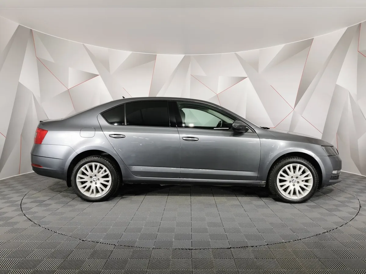 Skoda Octavia 1.4 TSI DSG (150 л.с.) Ambition Серый в АВИЛОН. Слайд №6