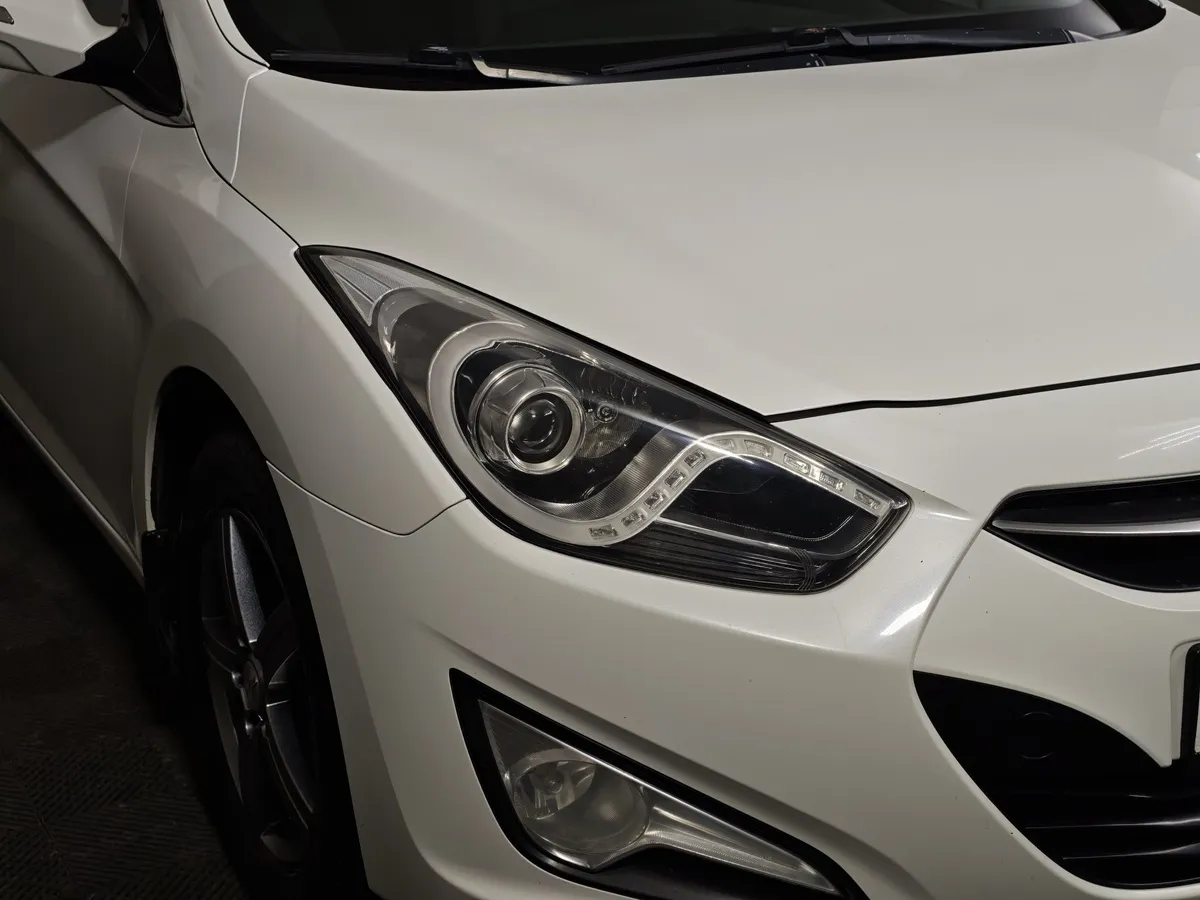 Hyundai i40 2.0 AT (150 л.с.) Comfort Белый в АВИЛОН. Слайд №8