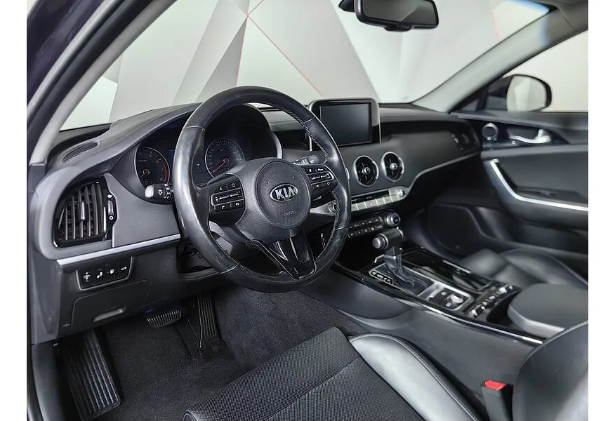 Kia Stinger 2.0 AT AWD (247 л.с.) Prestige Синий в АВИЛОН. Слайд №19