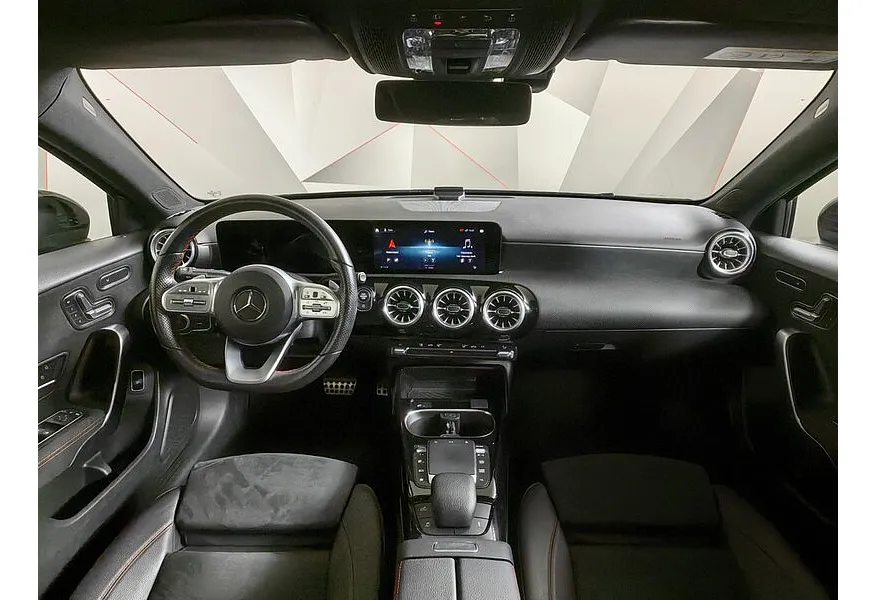 Mercedes-Benz A-Класс 35 SpeedShift 4Matic (306 л.с.) Черный в АВИЛОН. Слайд №14