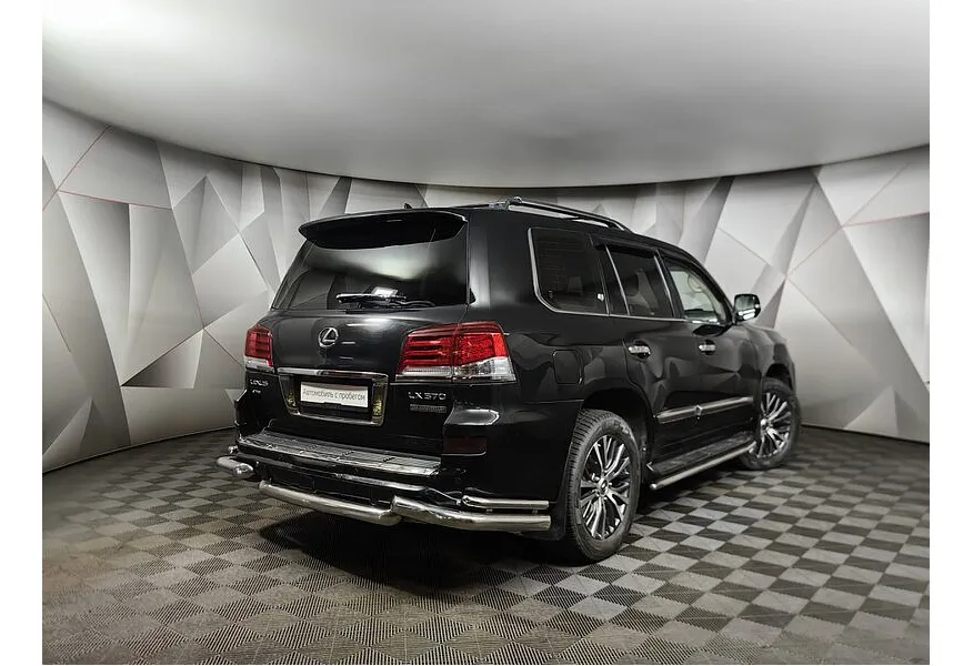 Lexus LX 570 AT (367 л.с.) Черный в АВИЛОН. Слайд №2