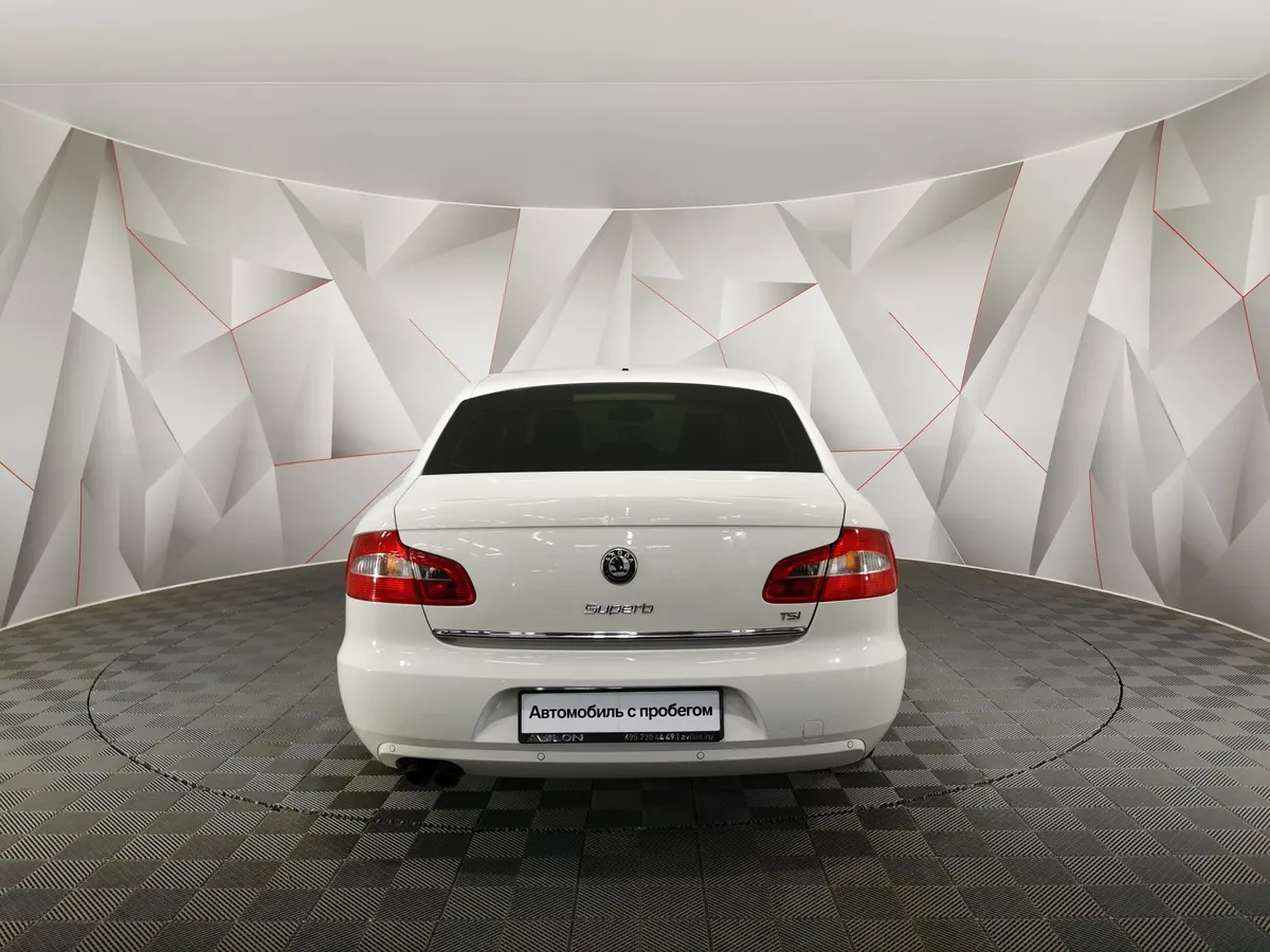Skoda Superb 1.8 TSI DSG (152 л.с.) Белый в АВИЛОН. Слайд №8