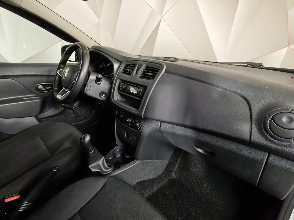 Renault Logan 1.6 MT (82 л.с.) Белый в АВИЛОН. Слайд №13