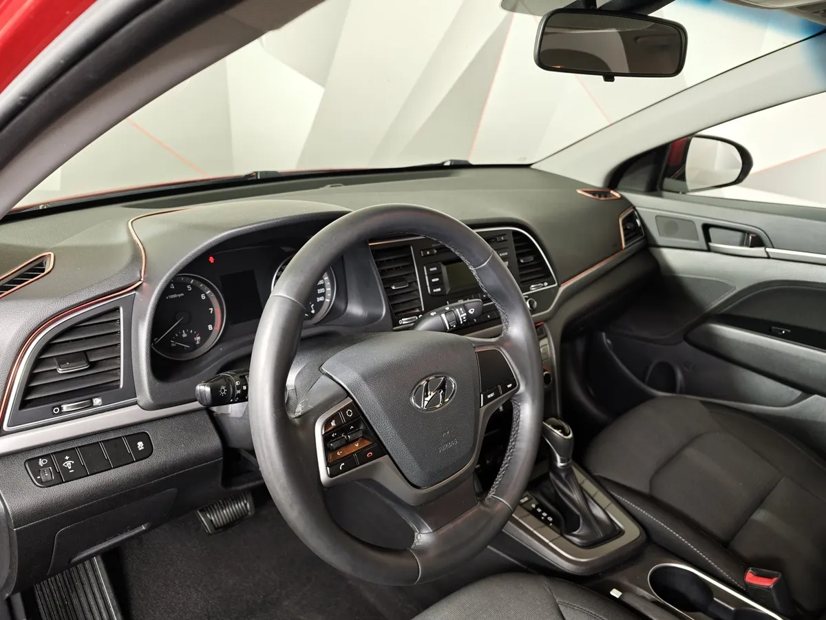 Hyundai Elantra 1.6 AT (128 л.с.) Active Красный в АВИЛОН. Слайд №18