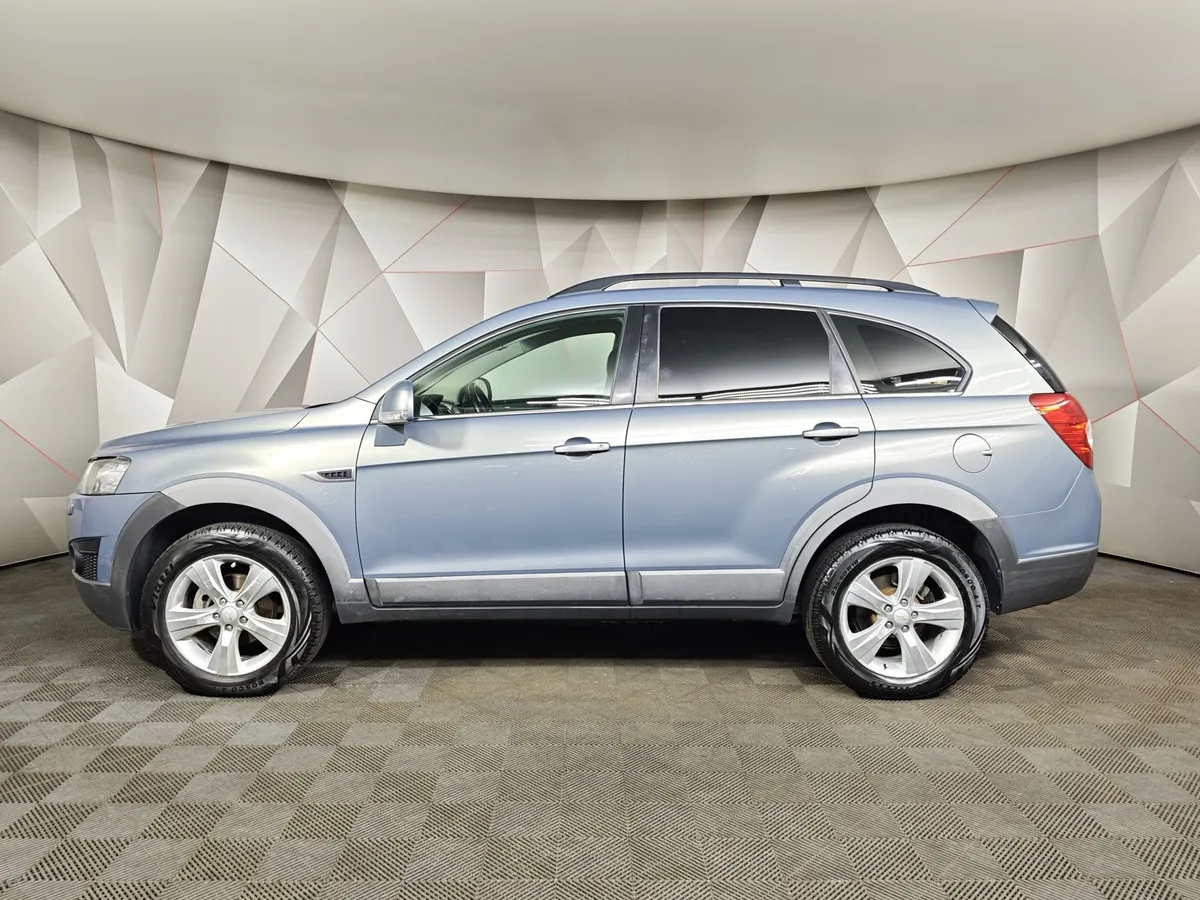 Chevrolet Captiva 2.4 MT (5 мест) (167 л.с.) LT Серый в АВИЛОН. Слайд №5
