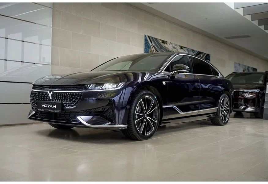 АВИЛОН - Voyah Passion 1.5 AT AWD (530 л.с.) Executive Фиолетовый - slide 9795736