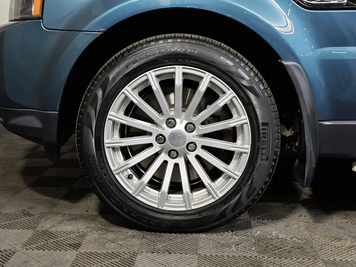 Land Rover Range Rover Sport 3.0 TD AT (245 л.с.) Зеленый в АВИЛОН. Слайд №9