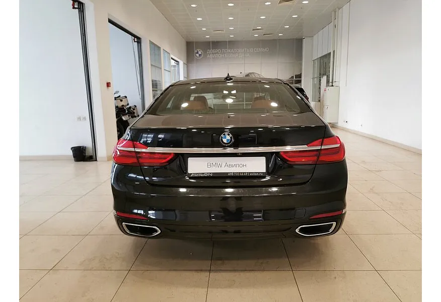 BMW 7 серия 730i Steptronic (258 л.с.) Черный в АВИЛОН. Слайд №4