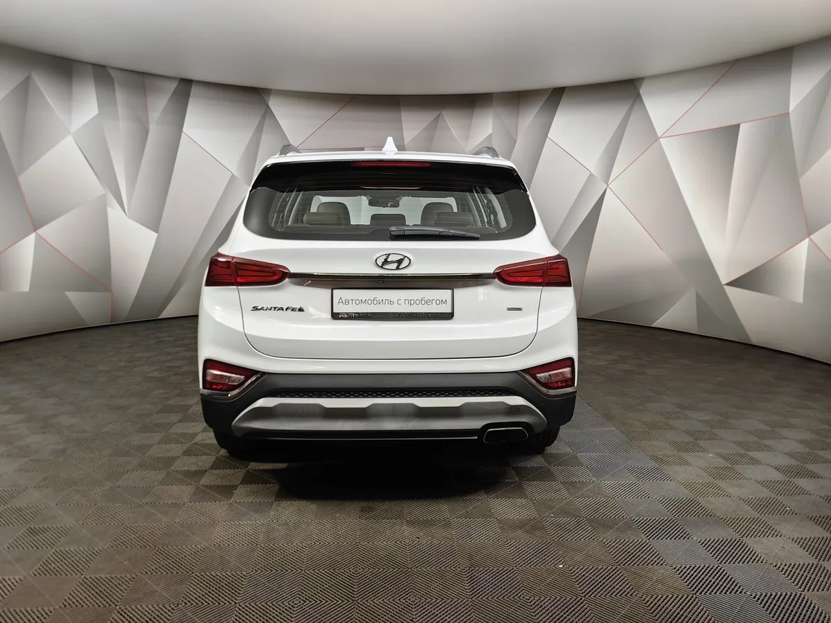 Hyundai Santa Fe 2.4 (188 л.с.) - 6AT Lifestyle + Smart Sense Белый в АВИЛОН. Слайд №8