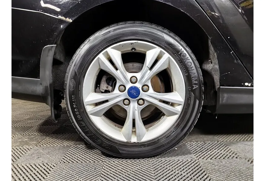 Ford Focus 1.6 PowerShift (125 л.с.) Trend Sport Черный в АВИЛОН. Слайд №9