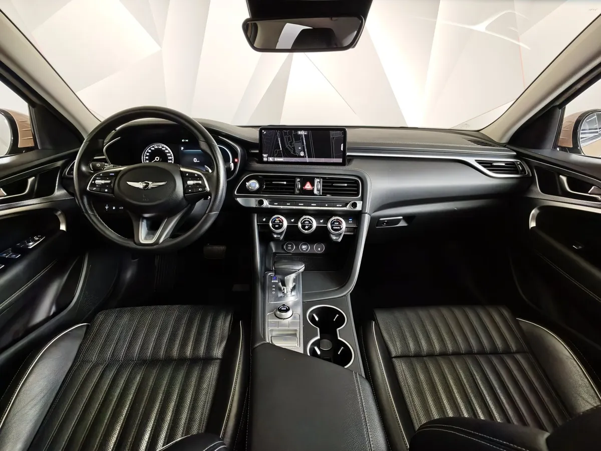 Genesis G70 2.0 T AT AWD (197 л.с.) Elegance Серый в АВИЛОН. Слайд №13