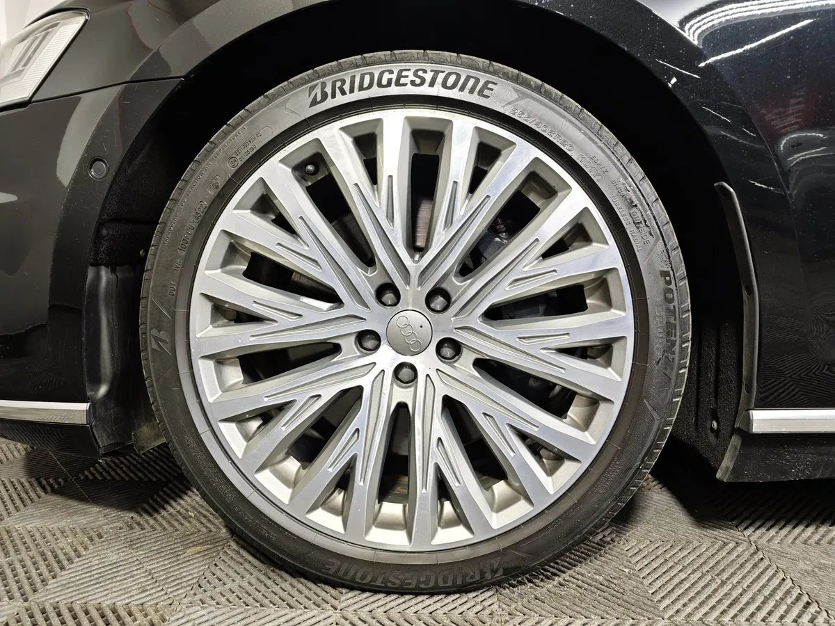 Audi A8 3.0 TFSI L tiptronic quattro (340 л.с.) Черный в АВИЛОН. Слайд №9