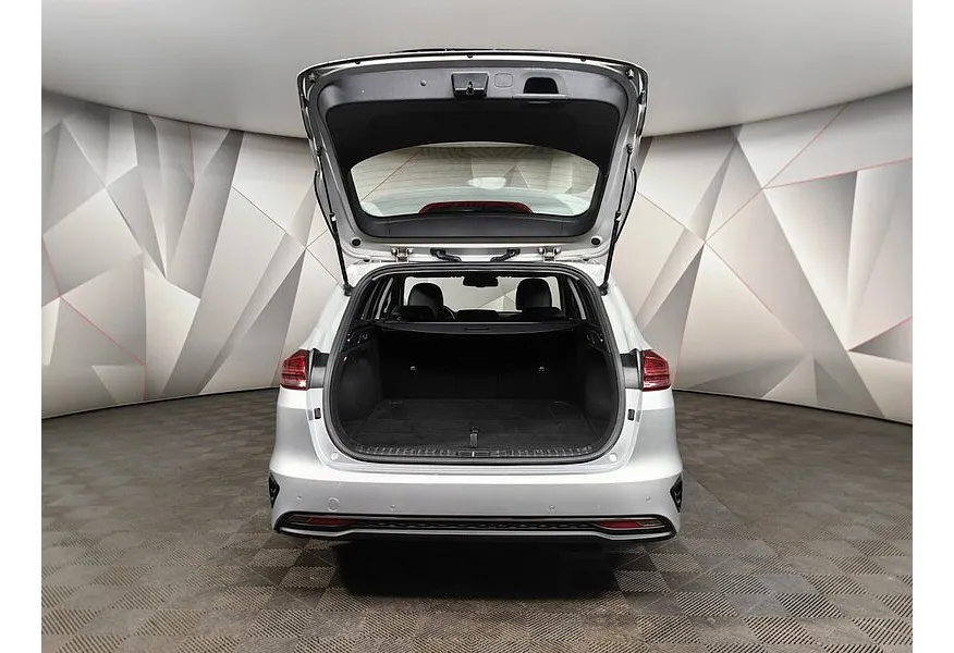 Kia Ceed 1.6 MPI AT (128 л.с.) Prestige Серебристый в АВИЛОН. Слайд №12
