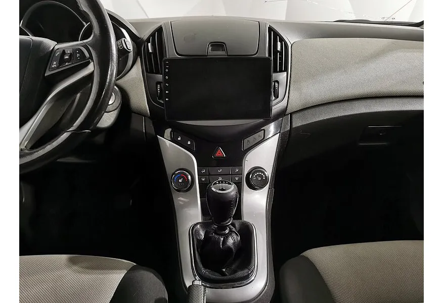 Chevrolet Cruze 1.6 MT (109 л.с.) Коричневый в АВИЛОН. Слайд №14