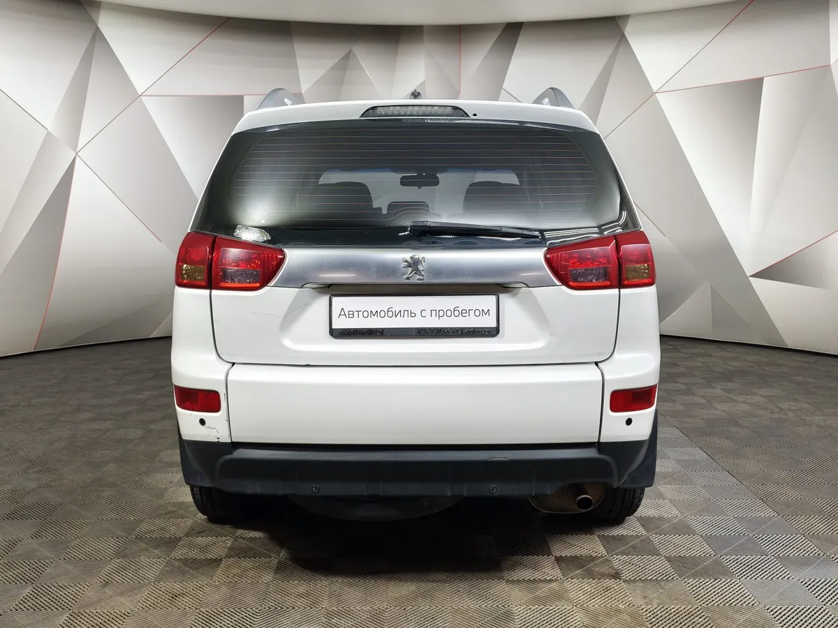 Peugeot 4007 2.0 CVT 4x4 (147 л.с.) Белый в АВИЛОН. Слайд №8