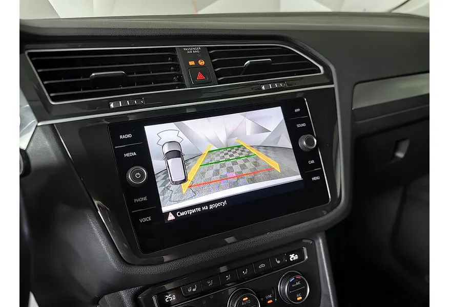 Volkswagen Tiguan 2.0 TSI 4Motion DSG (180 л.с.) OFFROAD Серый в АВИЛОН. Слайд №21