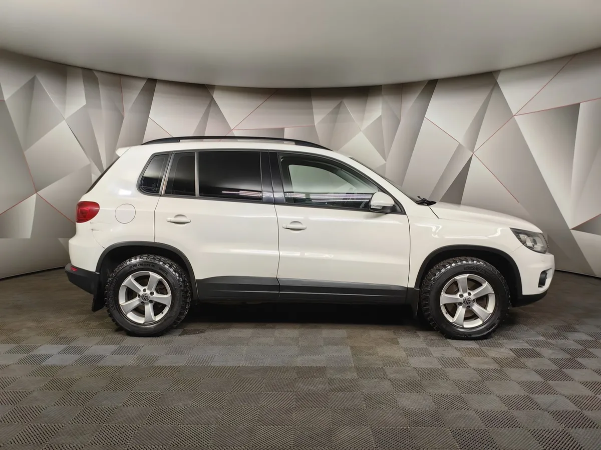 Volkswagen Tiguan 2.0 TSI 4Motion AT (170 л.с.) Track & Field Белый в АВИЛОН. Слайд №6