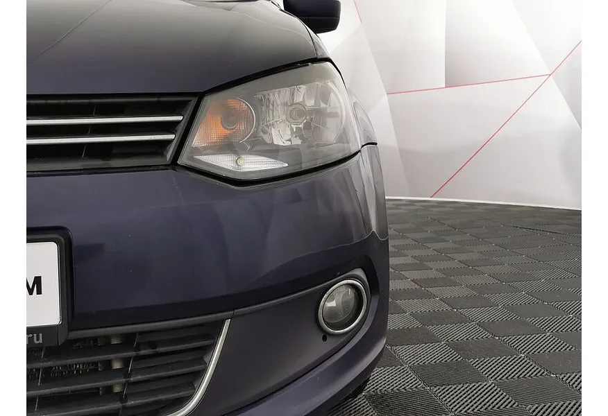 Volkswagen Polo 1.6 MPI AT (110 л.с.) Highline Синий в АВИЛОН. Слайд №10