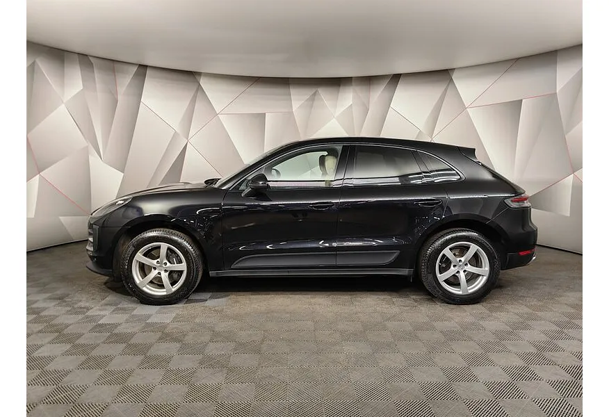 Porsche Macan 2.0 PDK AWD (252 л.с.) Черный в АВИЛОН. Слайд №5