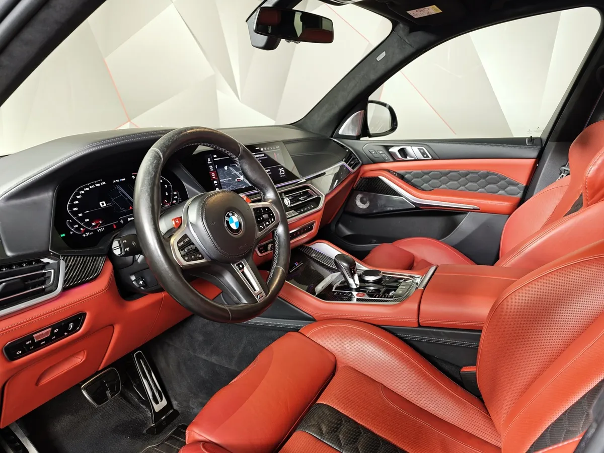 BMW X5 M 4.4 xDrive (625 л.с.) Competition Черный в АВИЛОН. Слайд №12