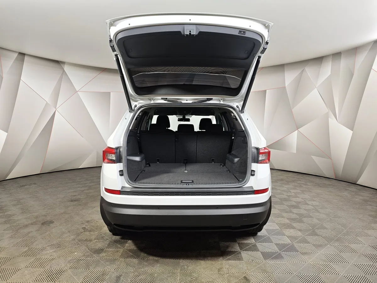 Skoda Kodiaq 1.4 TSI DSG 4X4 (150 л.с.) Белый в АВИЛОН. Слайд №12