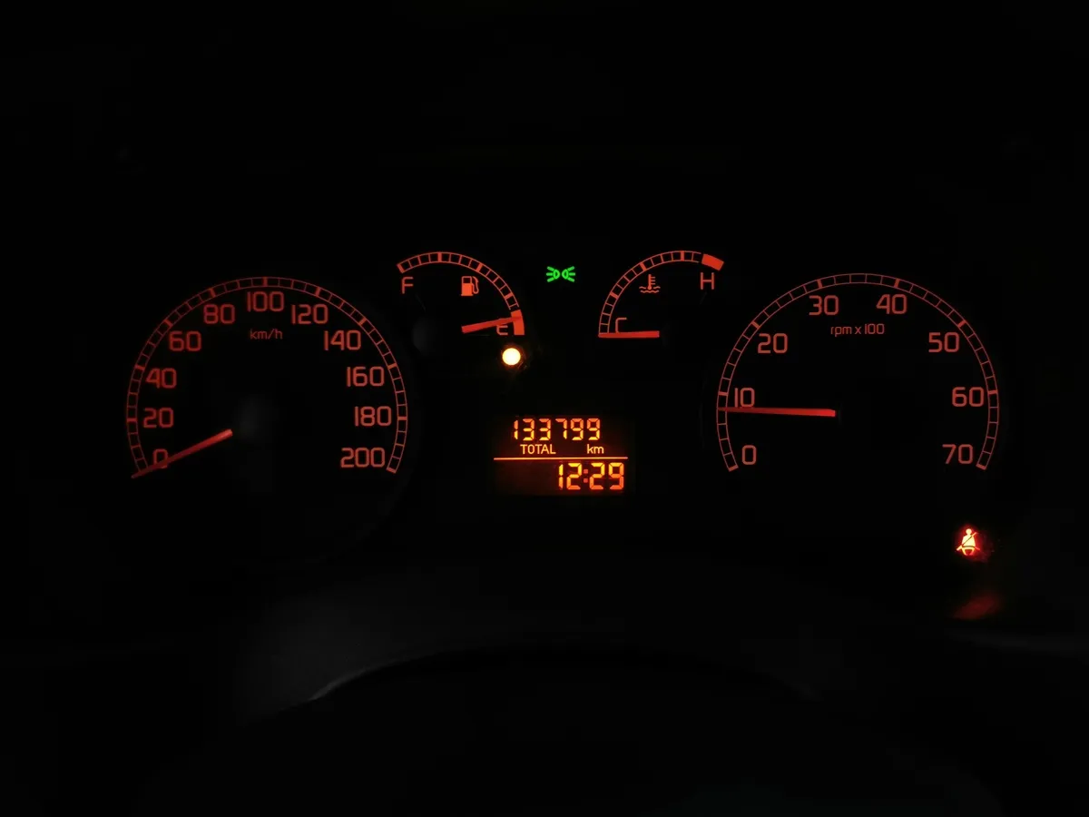 Fiat Doblo 1.4 MT FWD (78 л.с.) Серый в АВИЛОН. Слайд №16