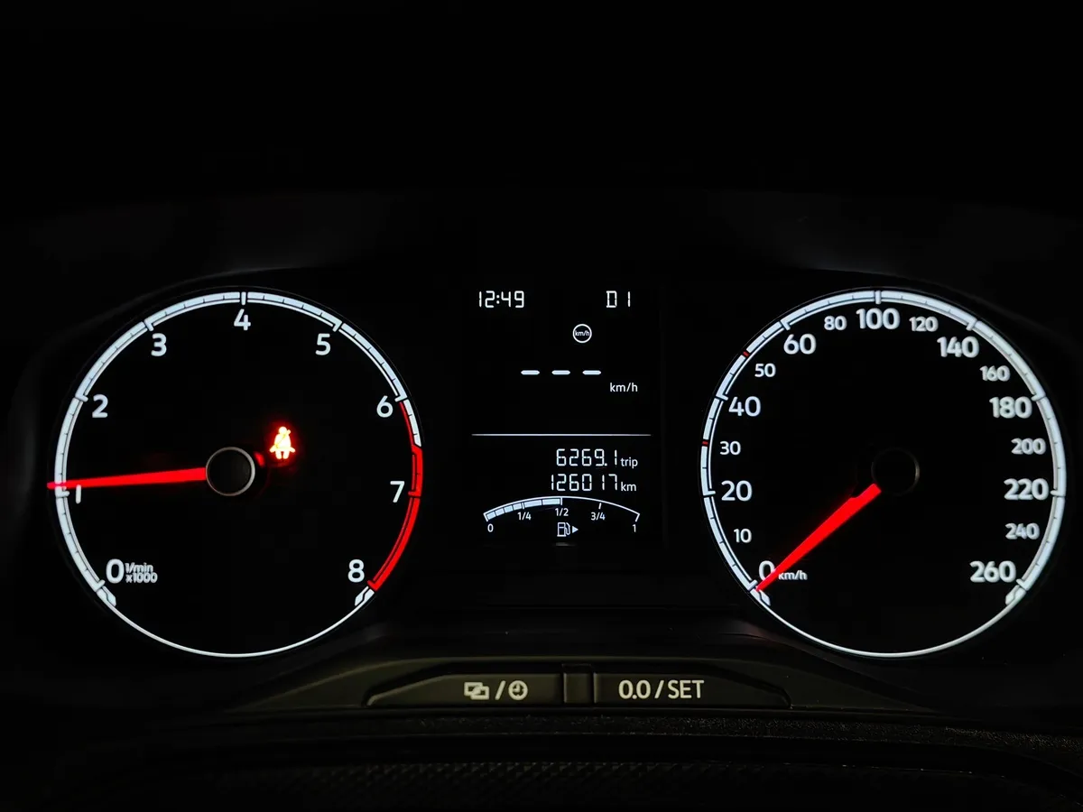 Volkswagen Polo 1.6 MPI AT (110 л.с.) Respect Белый в АВИЛОН. Слайд №18