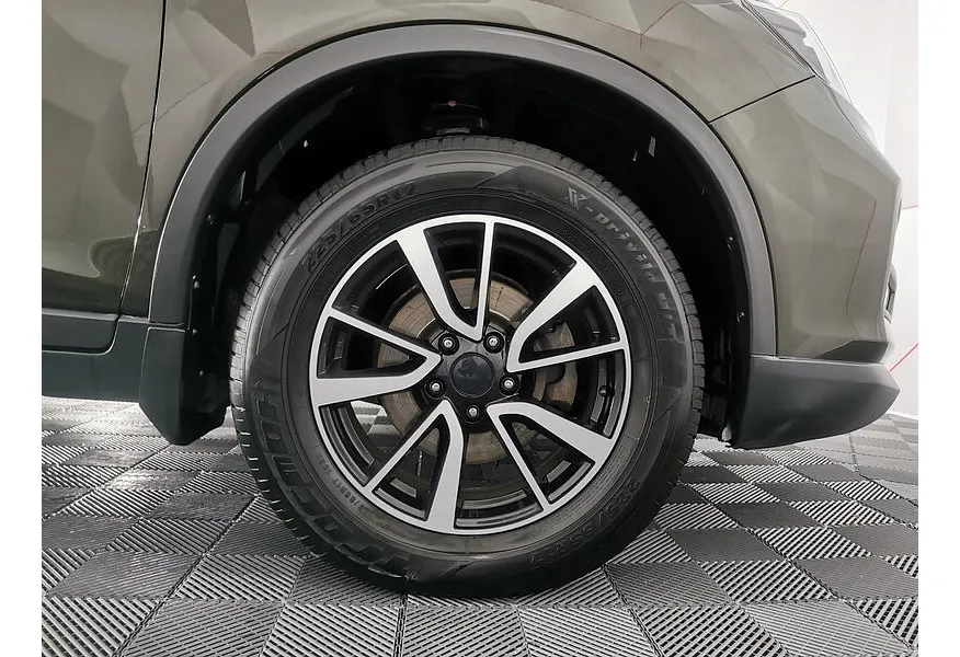 Nissan X-Trail 2.0 CVT AWD (144 л.с.) Зеленый в АВИЛОН. Слайд №18