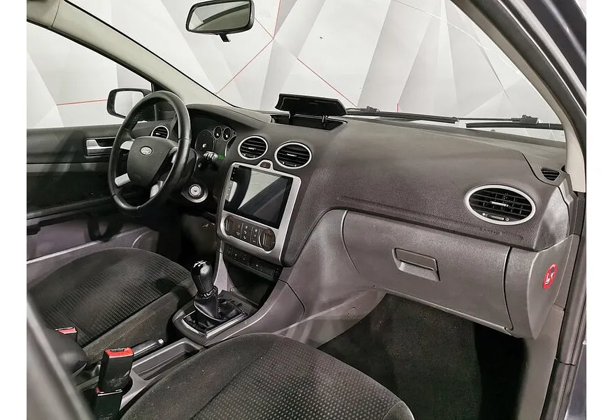 АВИЛОН - Ford Focus 2.0 MT (145 л.с.) Ghia Серый - slide 9