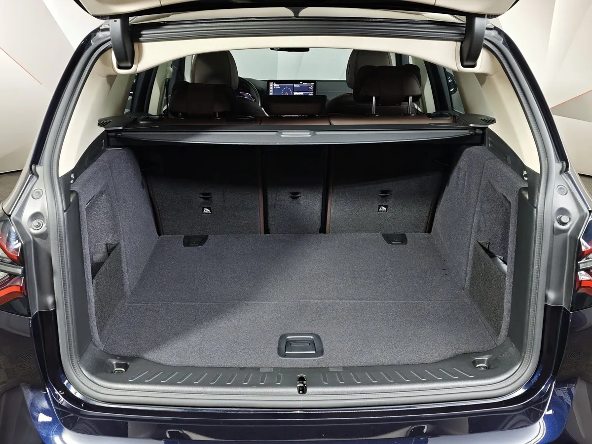 BMW X3 xDrive20i AT (184 л.с.) Base Локальная сборка Синий в АВИЛОН. Слайд №9