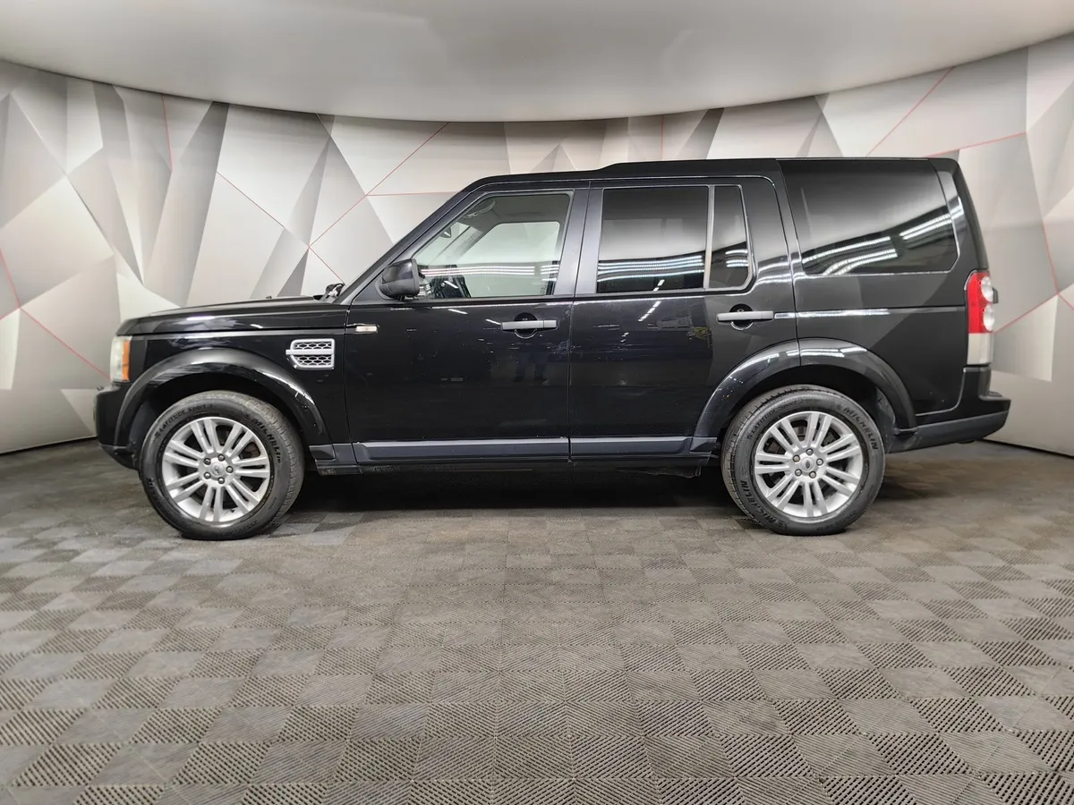 Land Rover Discovery 3.0 TDV6 AT 4WD (211 л.с.) SE Черный в АВИЛОН. Слайд №5